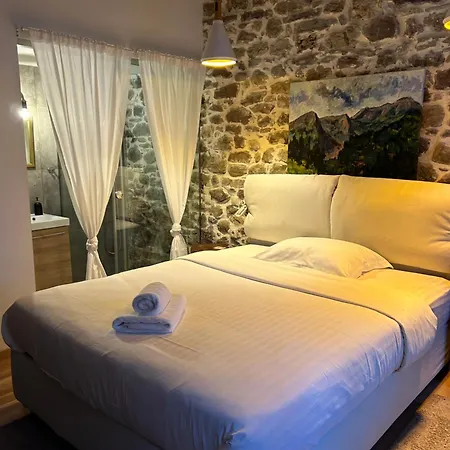 εn Kanaliois Διαμέρισμα