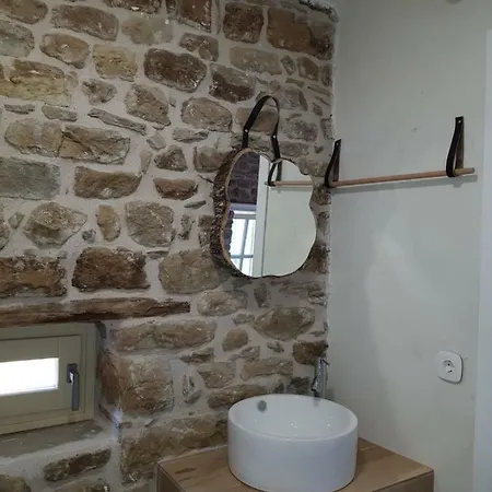 εn Kanalion Lejlighed Kanalia (Karditsa)